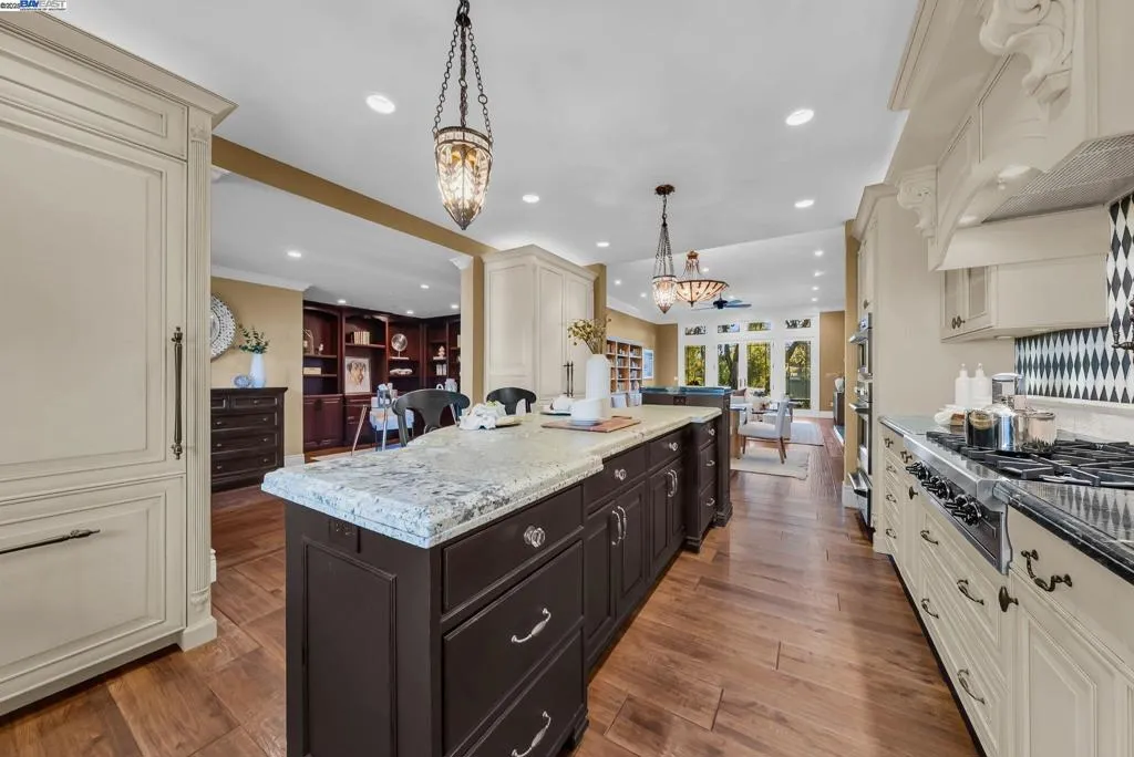 593 Saint George Rd, Danville, California 94526 home-pic-24